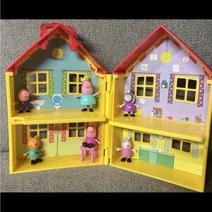 Peppa Pig Yellow and Red Playhouse Set